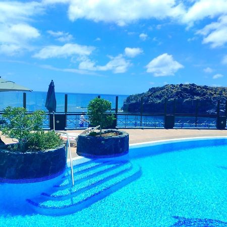 סן מיגל דה אבונה El Nautico Suites, The Beachfront Paradise מראה חיצוני תמונה