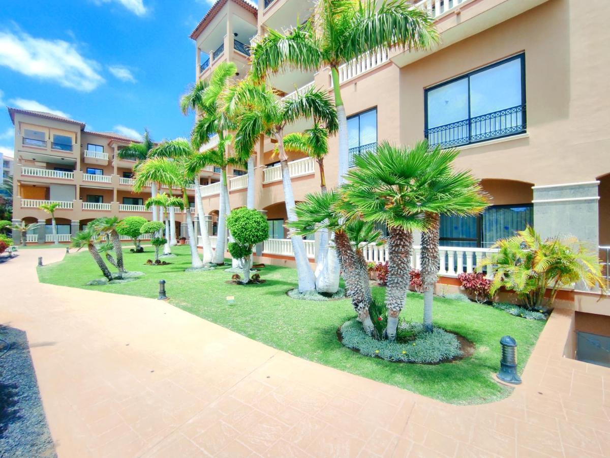 סן מיגל דה אבונה El Nautico Suites, The Beachfront Paradise מראה חיצוני תמונה